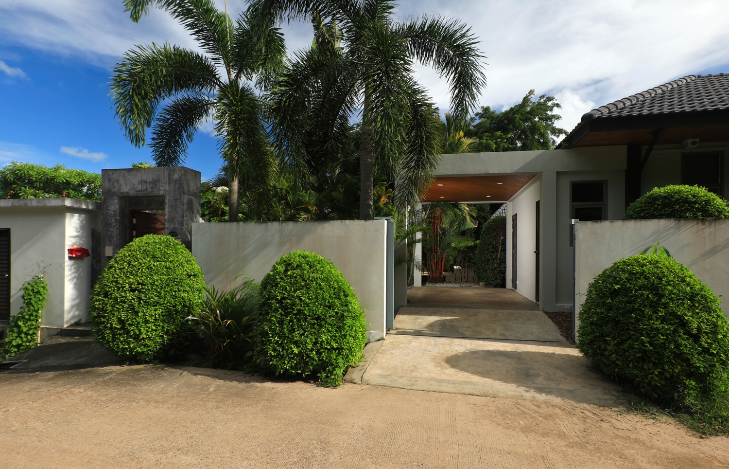 VILLA HENI_01
