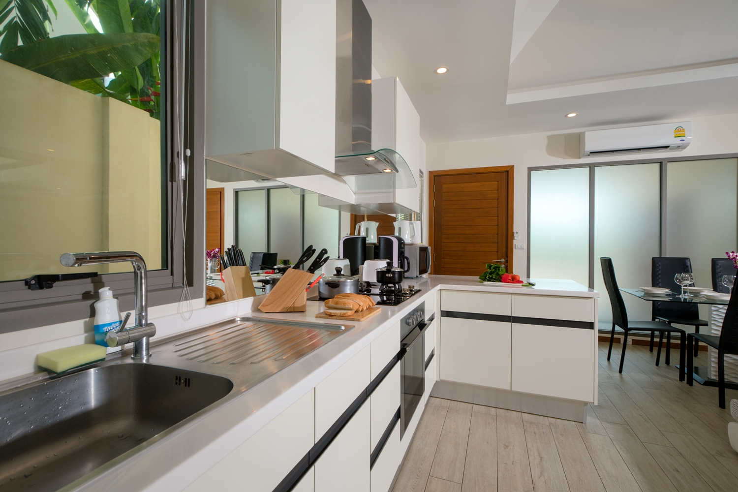 VILLA RAJA_03