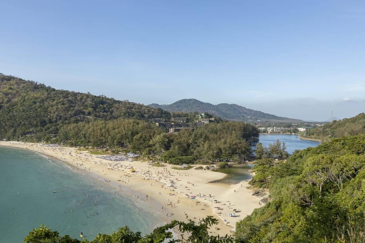naiharn-beach-condo4