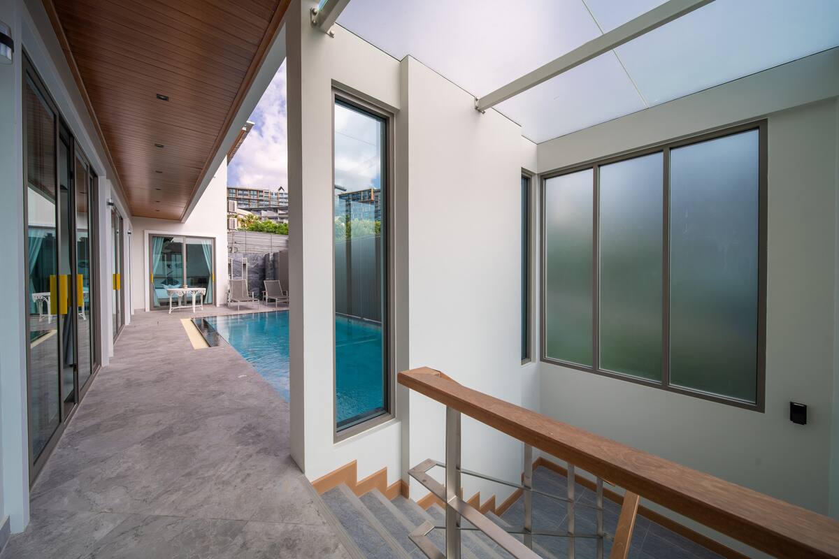 49 49
