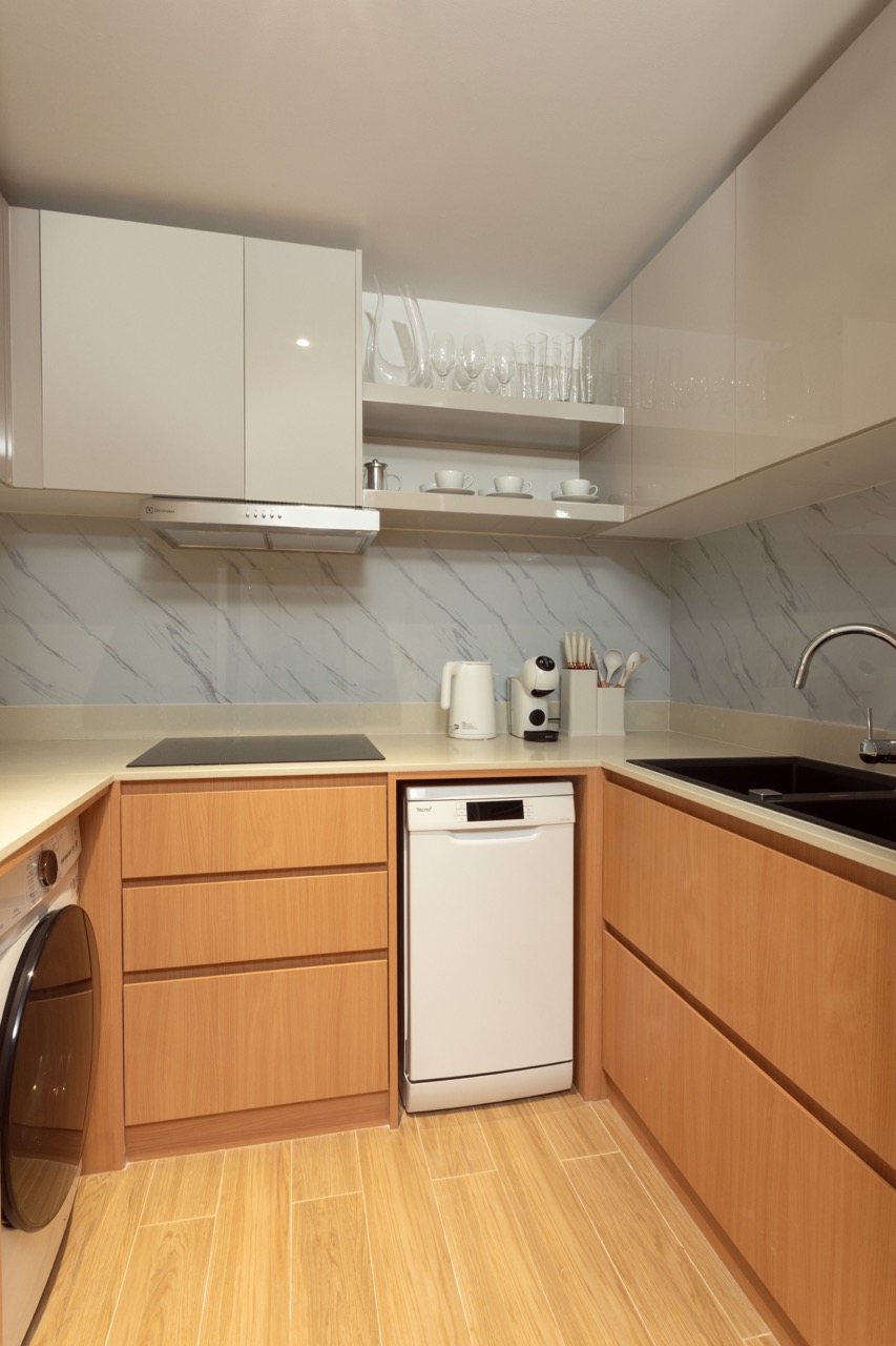 8M8A3278 Large 8M8A3278 Large